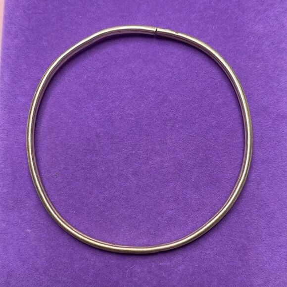 💛 Vintage 925 Diamond Cut Bangle Bracelet - Picture 2 of 6